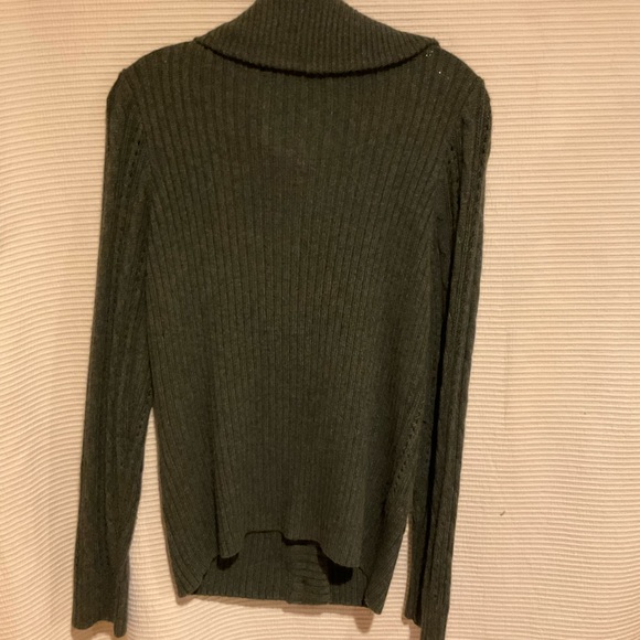 Hunter Green Cable Knit Cardigan Long Sleeve Sweater Button Down - Picture 2 of 3